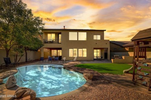 8443 22nd St, Phoenix, AZ 85042-8170