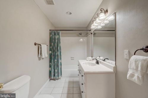 6920 Mystic Wood Way, Columbia MD 21044-4914 exterior