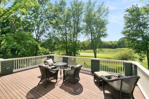 48 Windsor Rd, Newton MA 02468-1505 exterior