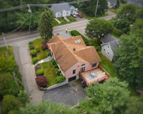 845 Lees River Ave, Fall River, MA 02725-1115