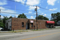 367 California St, Newton, MA 02458-1052