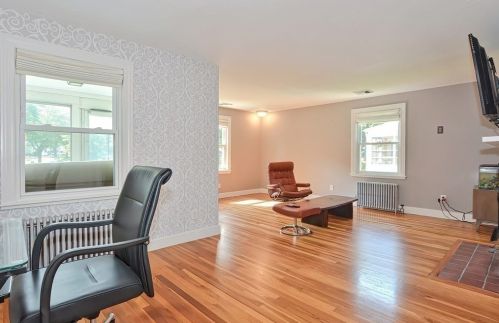 109 Flagg St, Worcester MA  01602-1454 exterior