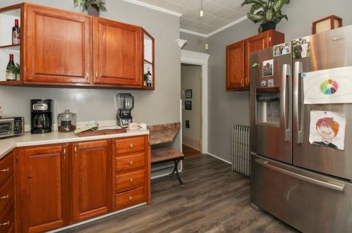 123 Locust St, New Bedford MA 02740-4506 exterior