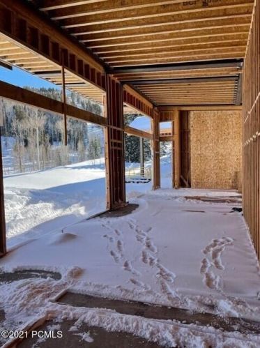 230 White Pne Cyn Rd, Park City UT 84060-6511 exterior