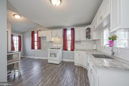 200 Delsea Dr, West Deptford NJ  08093-1221 exterior