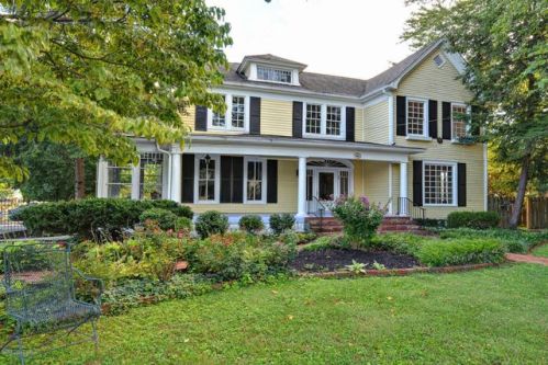 11800 Old Shelbyville Rd, Louisville, KY 40243-1432