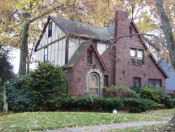 79 Garland Rd, Newton, MA 02459-1741