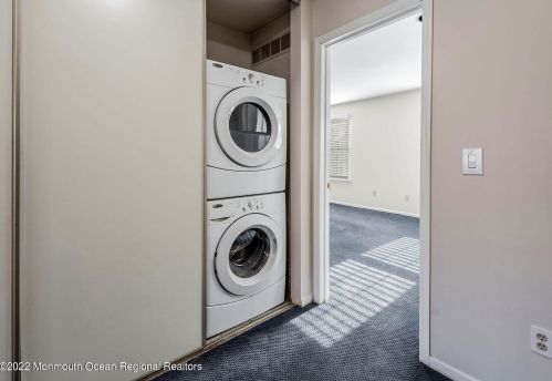 21 Birch Ln, Tinton Falls NJ 07724-3471 exterior