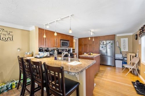 186 Mt Vernon St, Lawrence MA 01843-3302 exterior