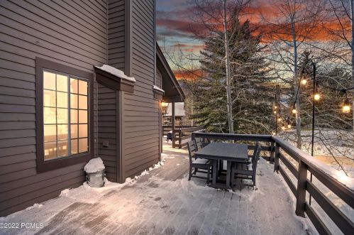 3036 Fawn Dr, Park City UT 84098-5368 exterior