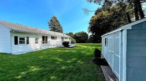 9 Dixfield Rd, Worcester MA  01606-1085 exterior