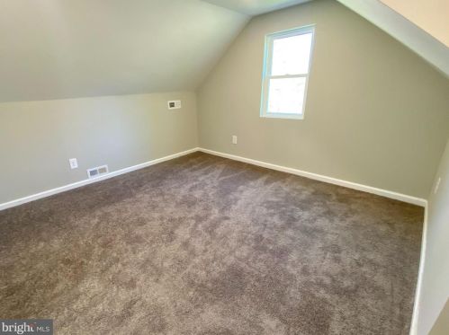 910 Boundary Rd, West Deptford NJ  08096-6571 exterior