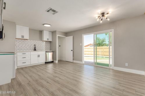 5227 47 St, Phoenix AZ 85040-4159 exterior