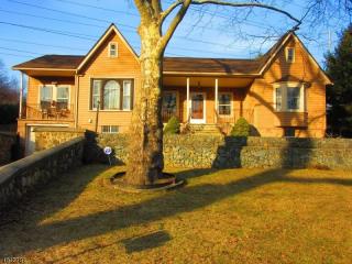164 Mckinley Ave, East Hanover NJ  07936-2919 exterior
