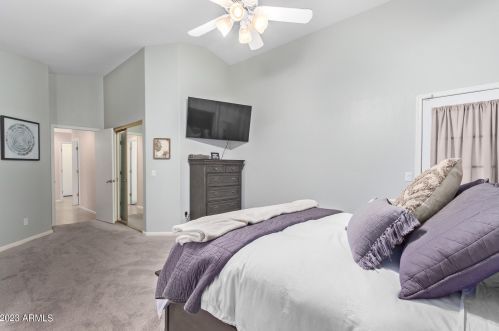 2029 Angela Dr, Phoenix AZ 85032-2351 exterior