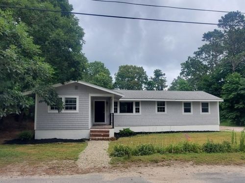 12 Pheasant Ave, Plymouth, MA 02360-2315