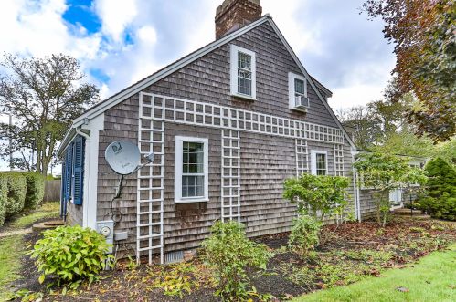 156 Chatham Bars Ave, Chatham MA 02633-2343 exterior