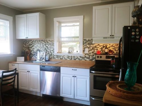 233 Essex Ave, Gloucester MA 01930-4927 exterior