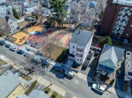 32 Appleton St, Everett, MA 02149-1931