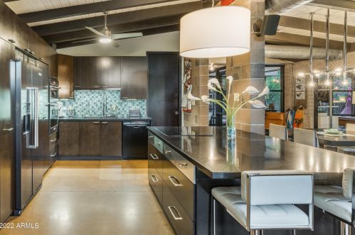 4028 45th St, Phoenix AZ 85044-6060 exterior