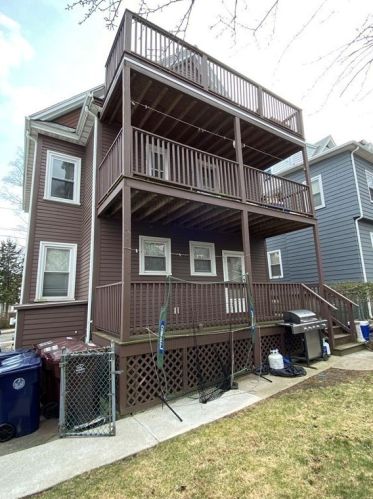 128 Walnut St, Everett MA 02149-2329 exterior