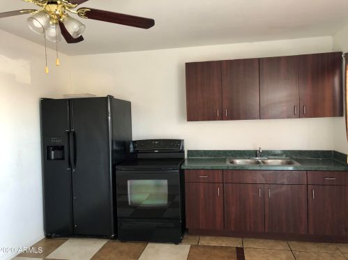 4036 76 Ave, Phoenix AZ 85033-1237 exterior