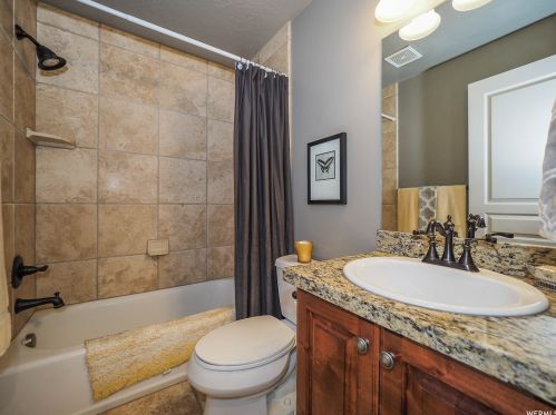 2161 Lorita Way, Sandy UT 84093-6514 exterior