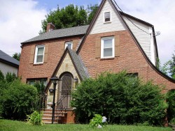 521 California St, Newton, MA 02460-1210