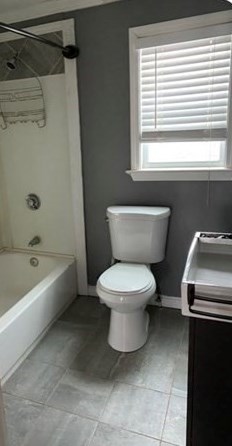 432 Weir St, Taunton MA 02780-4268 exterior