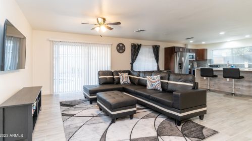 2840 Charleston Ave, Phoenix AZ 85032-9550 exterior