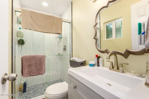 13214 40 Pl, Phoenix AZ 85050-7229 exterior