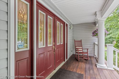 80 Reynolds Dr, Tinton Falls, NJ 07724-2326