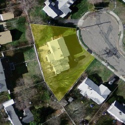 28 Considine Rd, Newton MA  02459-3604 aerial view