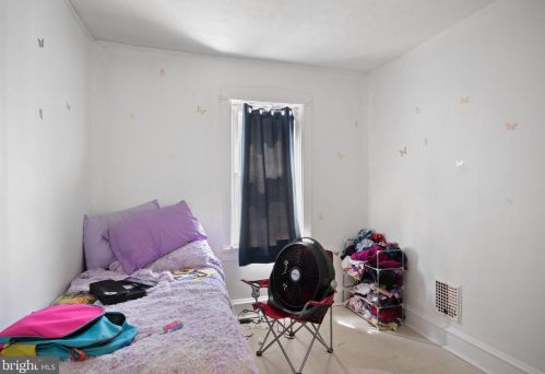 1943 Cooper St, West Deptford NJ 08096-3810 exterior