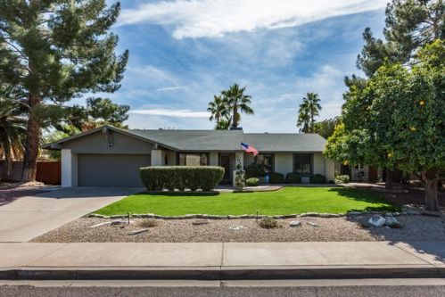 4035 Cholla St, Phoenix, AZ 85029-3800