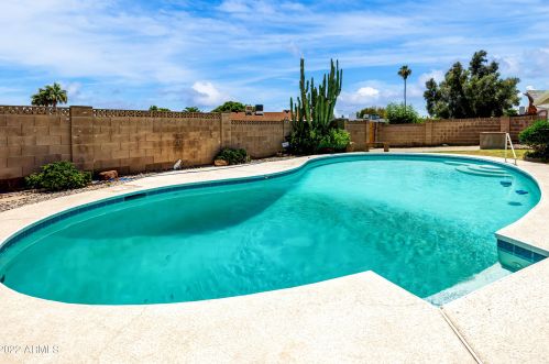 3309 Cholla St, Phoenix AZ 85029-3817 exterior