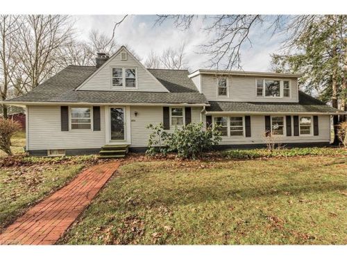 6776 Solon Blvd, Cleveland, OH 44139-4154