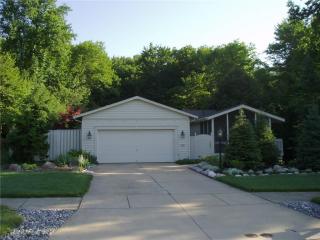 19680 Idlewood Trl, Cleveland, OH 44149-3136