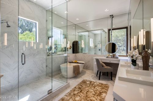 2020 Bethany Home Rd, Phoenix AZ 85014-2434 exterior