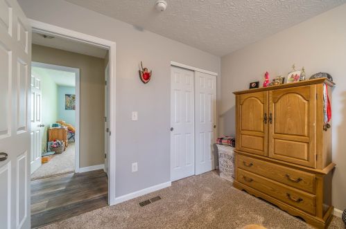 640 Tower Dr, Verona KY 41092-8173 exterior