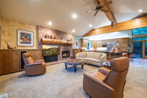 2068 Mahre Dr, Park City UT 84098-8508 exterior