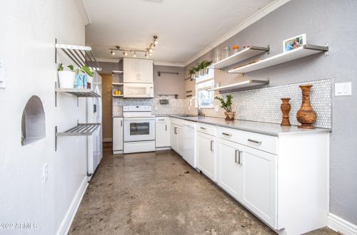 3002 22nd St, Phoenix AZ  85016-7808 exterior