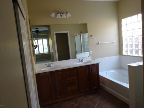 26911 51st Dr, Phoenix, AZ 85083-1279