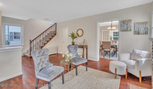 39 Brown Pl, Tinton Falls NJ  07701-2206 exterior