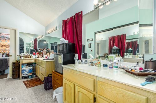 930 Annette Dr, Phoenix AZ 85022-1038 exterior