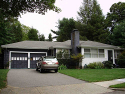 44 Swallow Dr, Newton, MA 02462-1306