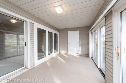 37 Boxwood Ter, Tinton Falls NJ 07701-6704 exterior