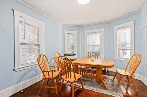 27 Newton St, Everett MA 02149-1722 exterior