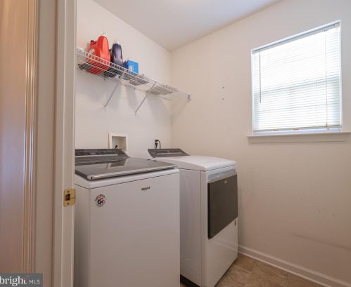 341 Chancellor Dr, West Deptford NJ  08096-5170 exterior