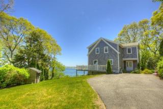 25 King Phillip Rd, Plymouth, MA 02360-1319